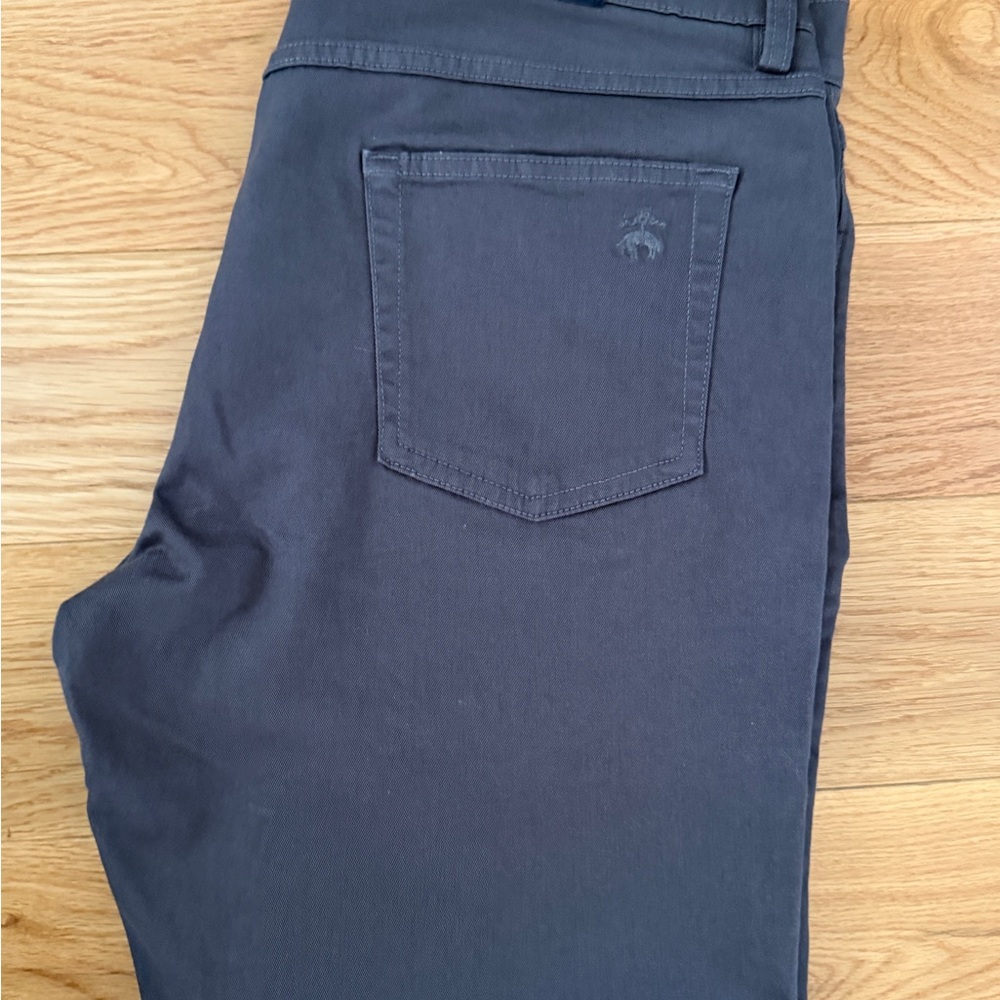 Brooks Brothers Men's Gray Traveler Jeans